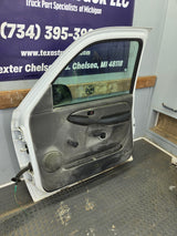 1999-2006 Chevrolet Silverado / GMC Sierra 1500 2500 3500 HD Front Passenger side Door RH