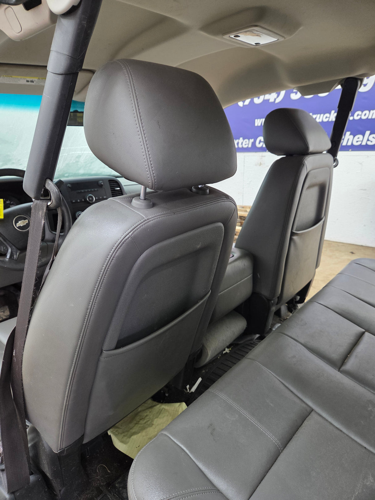 2007-2013 Chevrolet Silverado / GMC Sierra 1500 2500 3500 HD Extended Cab
