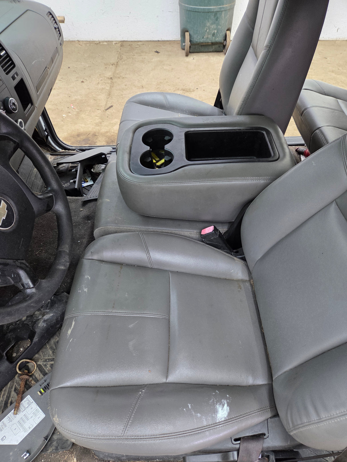 2007-2013 Chevrolet Silverado / GMC Sierra 1500 2500 3500 HD Extended Cab