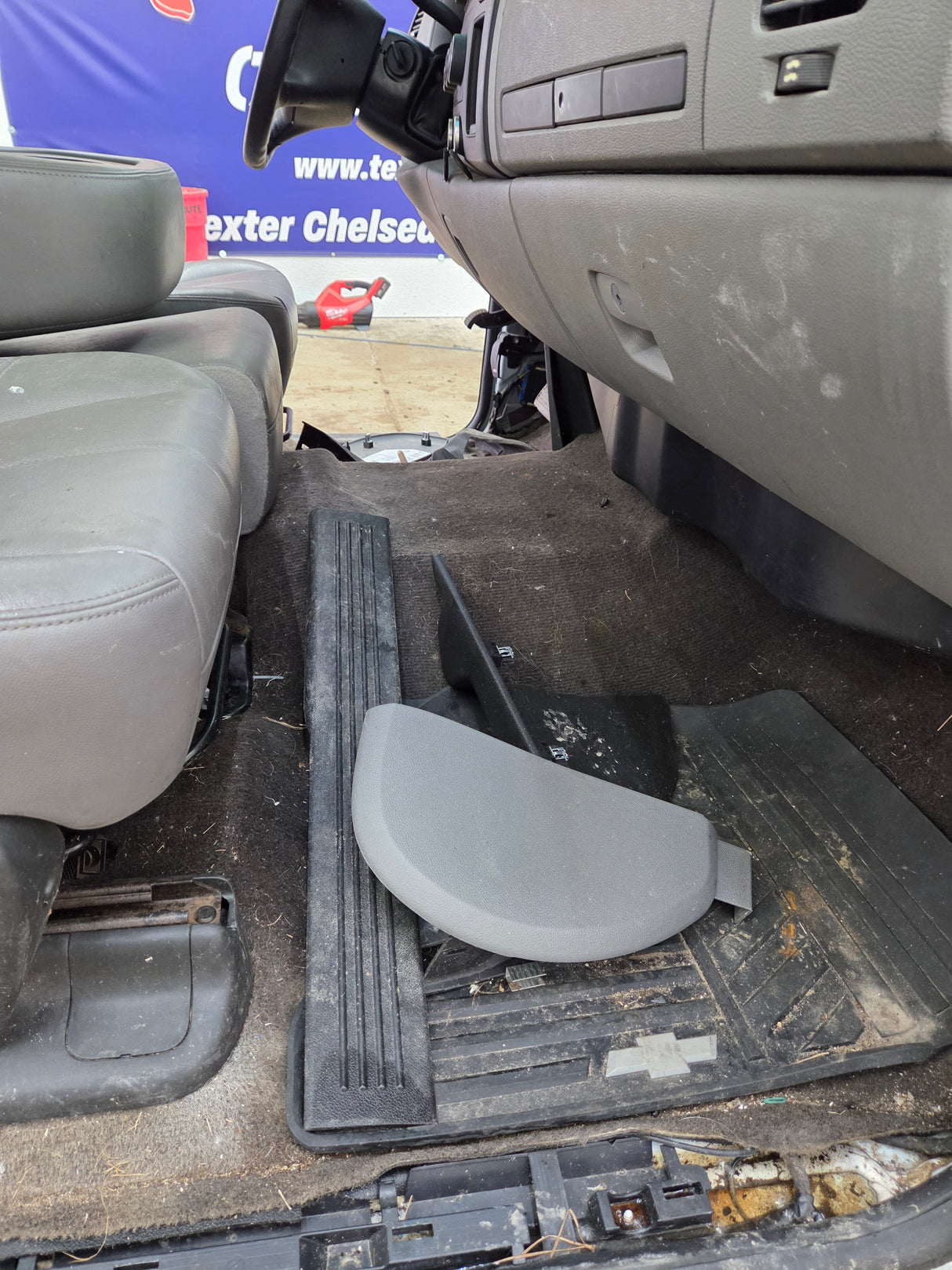 2007-2013 Chevrolet Silverado / GMC Sierra 1500 2500 3500 HD Extended Cab