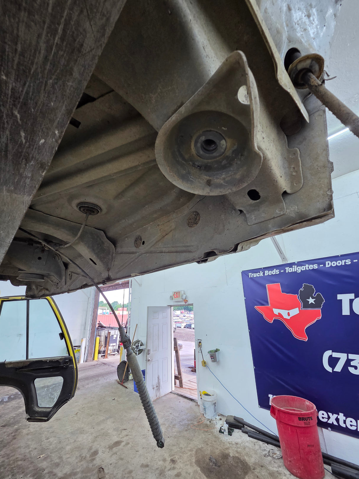 2007-2013 Chevrolet Silverado / GMC Sierra 1500 2500 3500 HD Extended Cab