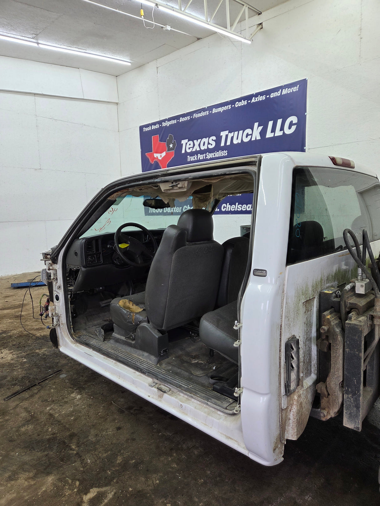 1999-2007 Chevrolet Silverado / GMC Sierra 1500 2500 HD 3500HD Extended Cab Body - Summit White (Copy)