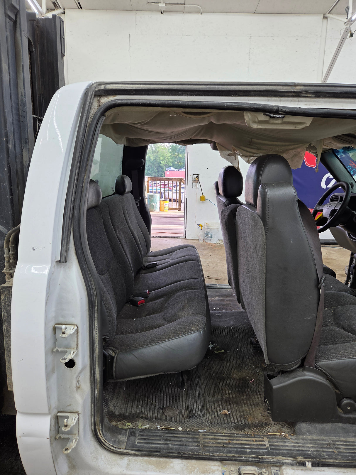 1999-2007 Chevrolet Silverado / GMC Sierra 1500 2500 HD 3500HD Extended Cab Body - Summit White (Copy)