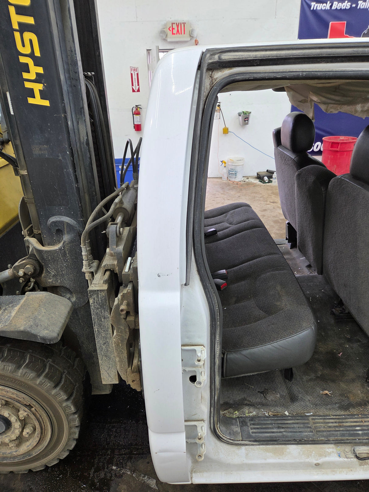 1999-2007 Chevrolet Silverado / GMC Sierra 1500 2500 HD 3500HD Extended Cab Body - Summit White (Copy)
