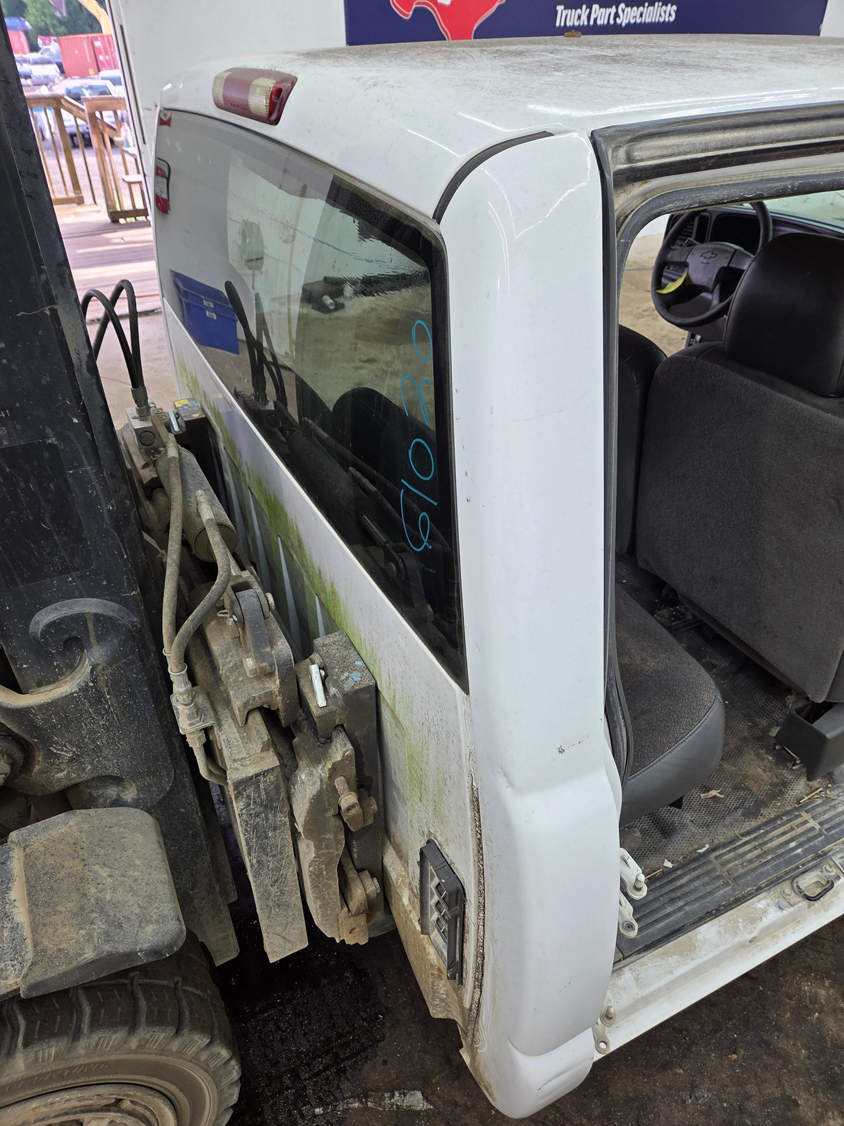 1999-2007 Chevrolet Silverado / GMC Sierra 1500 2500 HD 3500HD Extended Cab Body - Summit White (Copy)