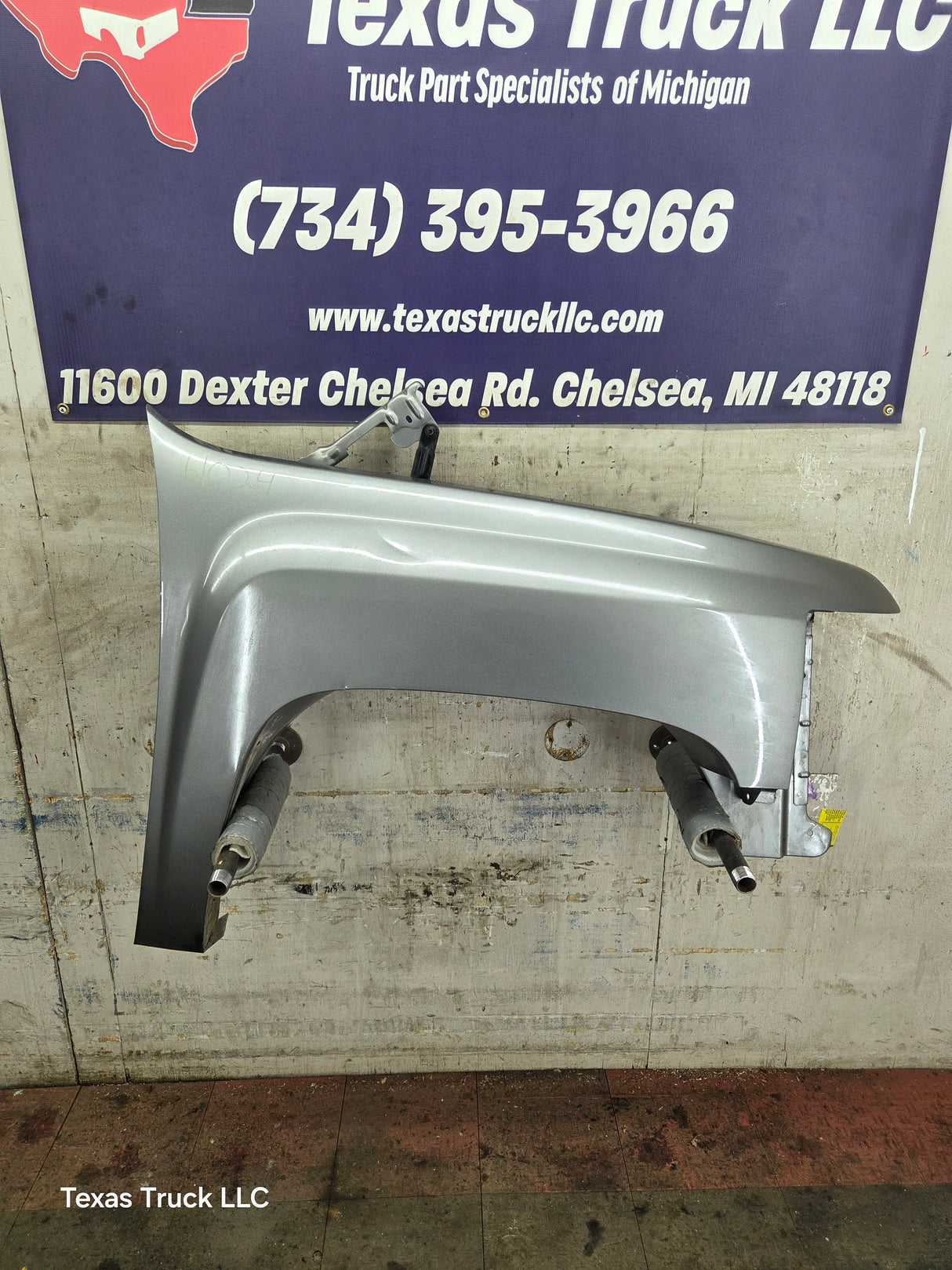 2007-2013 Chevrolet Silverado Passenger Side Front RH Fender 1500 2500 3500 HD
