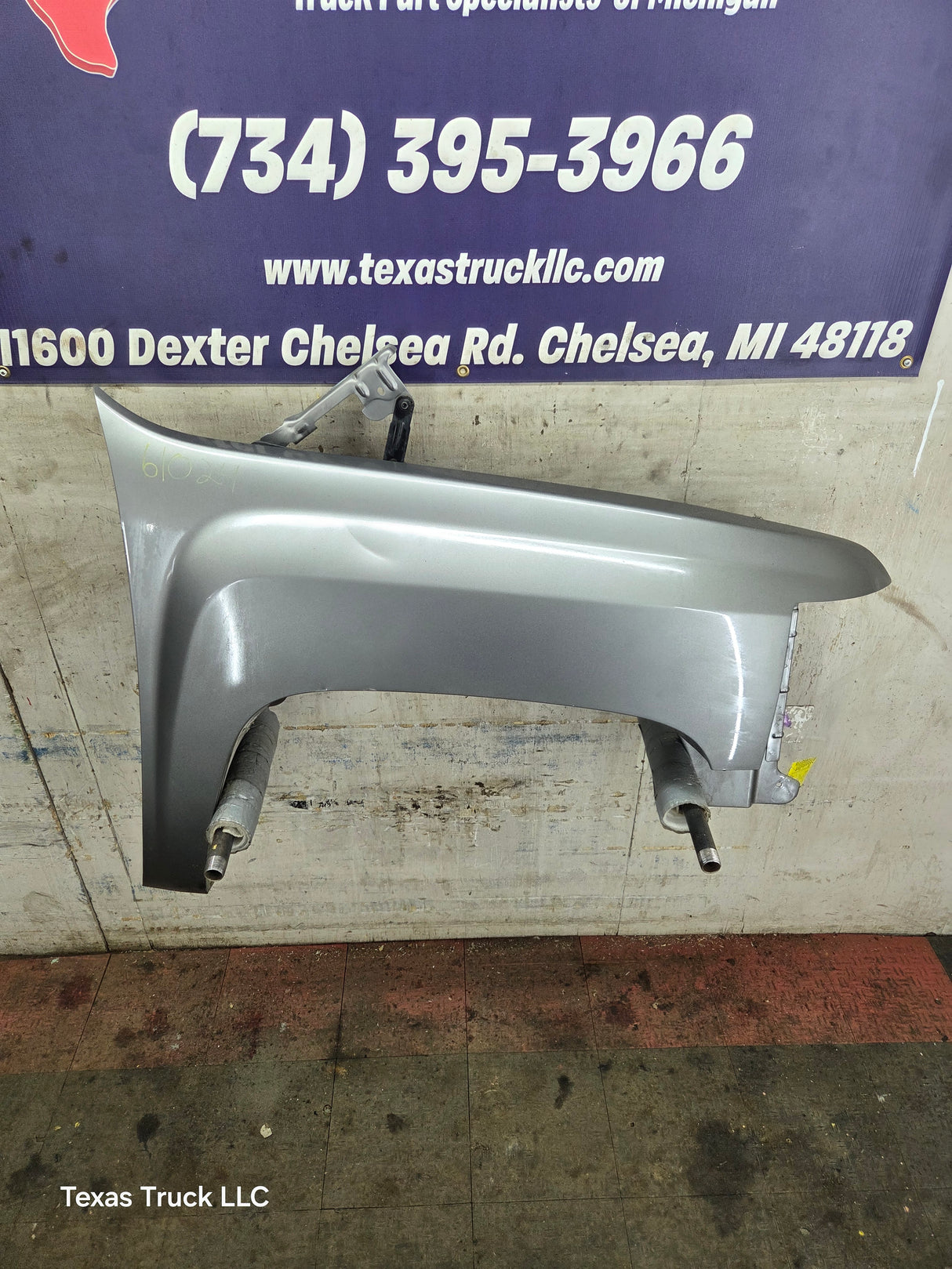 2007-2013 Chevrolet Silverado Passenger Side Front RH Fender 1500 2500 3500 HD