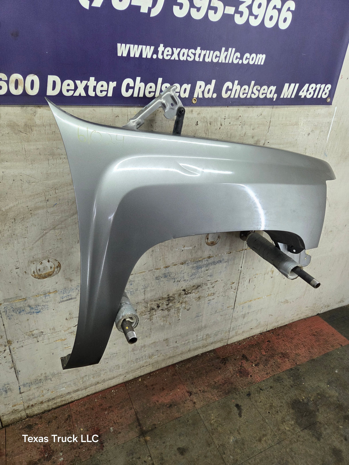2007-2013 Chevrolet Silverado Passenger Side Front RH Fender 1500 2500 3500 HD