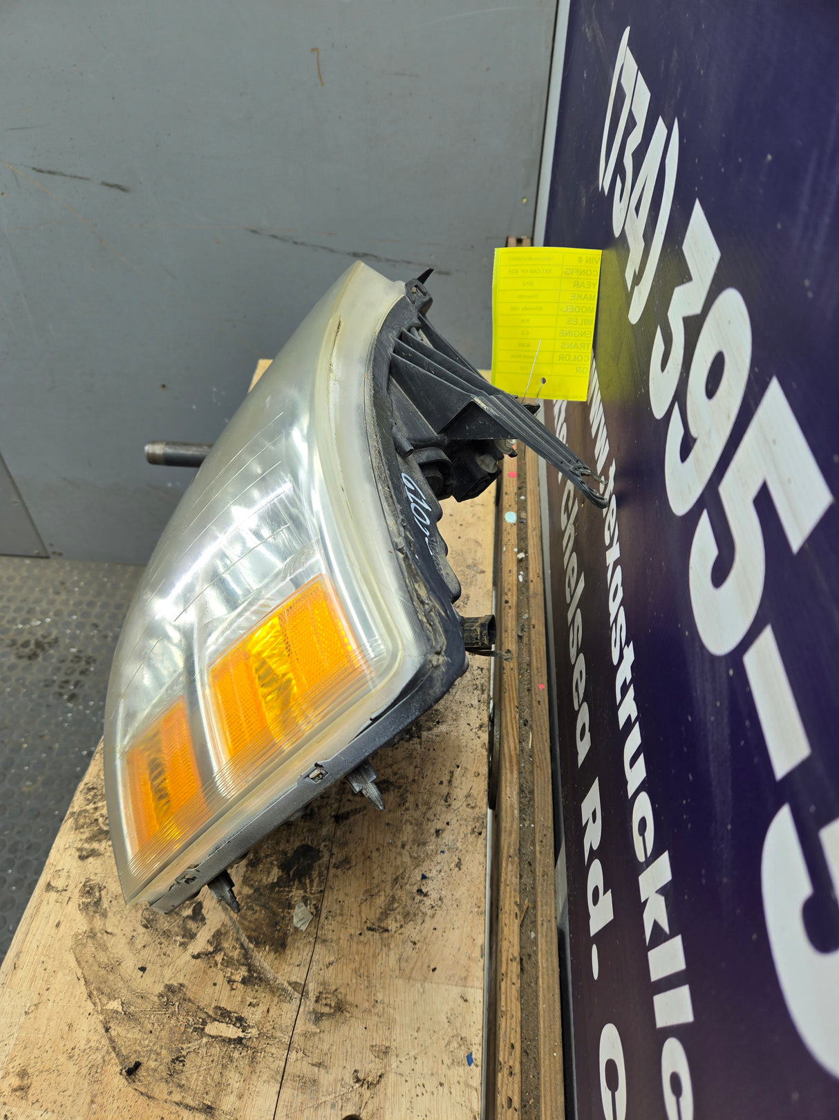 2007-2013 Chevrolet Silverado 1500 2500 3500 LH Driver Side Halogen Headlight