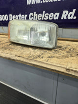 1999-2007 GMC Sierra Yukon 1500 2500 3500 RH Passenger Side Headlight Assembly 16524544