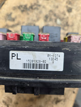 2003-2005 Chevrolet Silverado / GMC Sierra 1500 250 3500 Engine Bay Fuse Box - 15201928