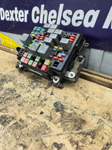 2003-2005 Chevrolet Silverado / GMC Sierra 1500 250 3500 Engine Bay Fuse Box - 15115615