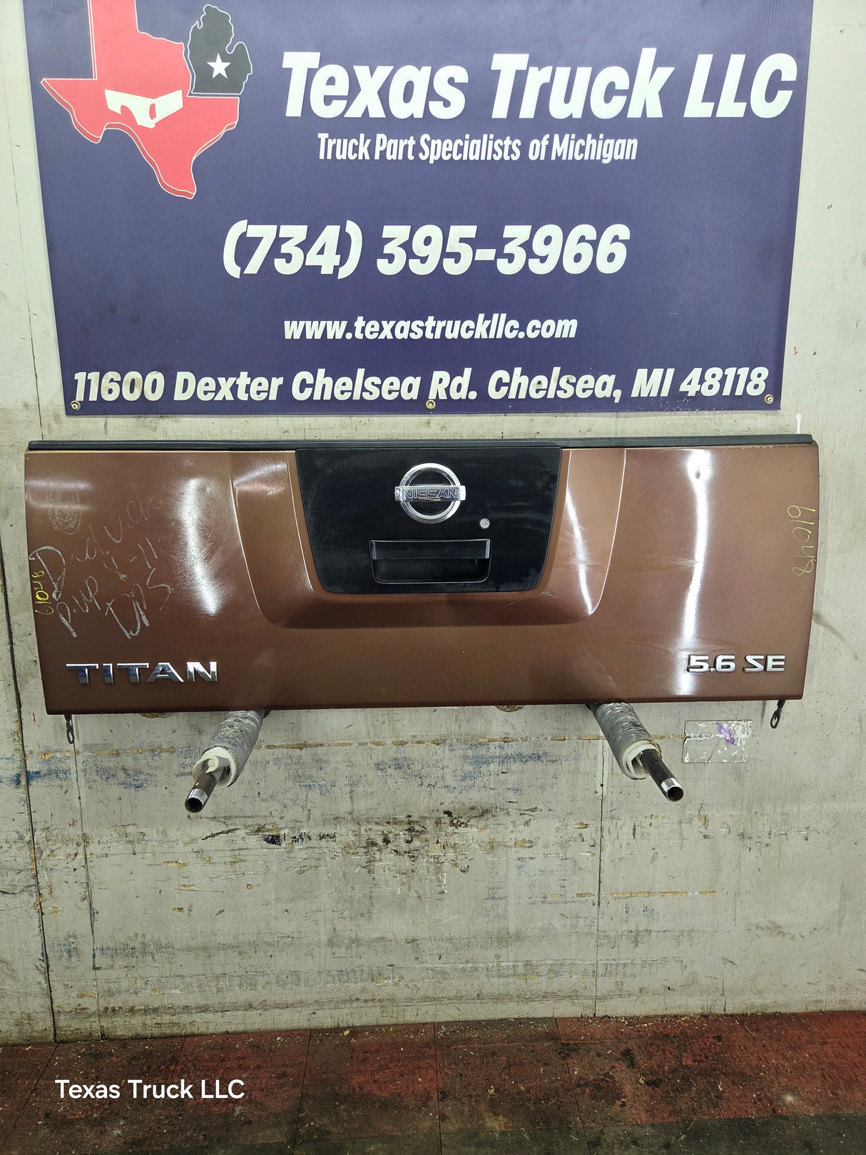 2004-2012 Nissan Titan Tailgate