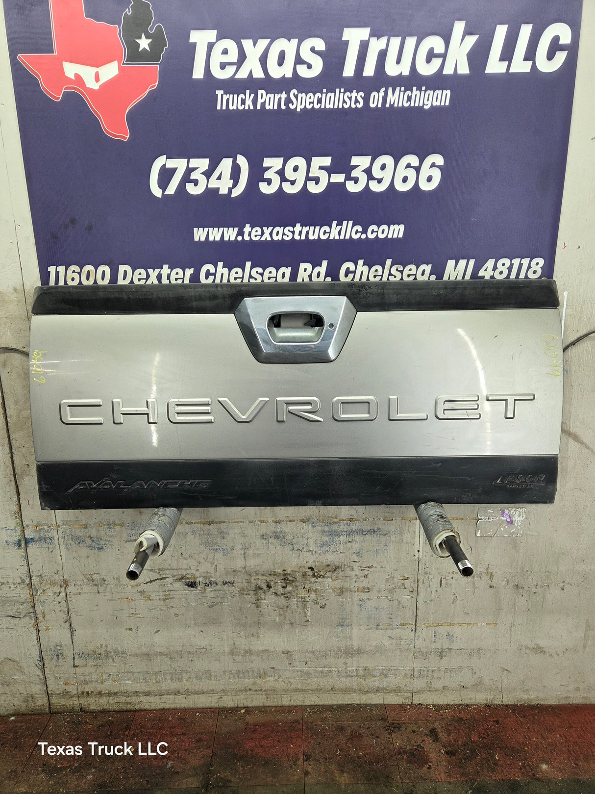 2002-2006 Chevrolet Avalanche 1500 2500 Tailgate