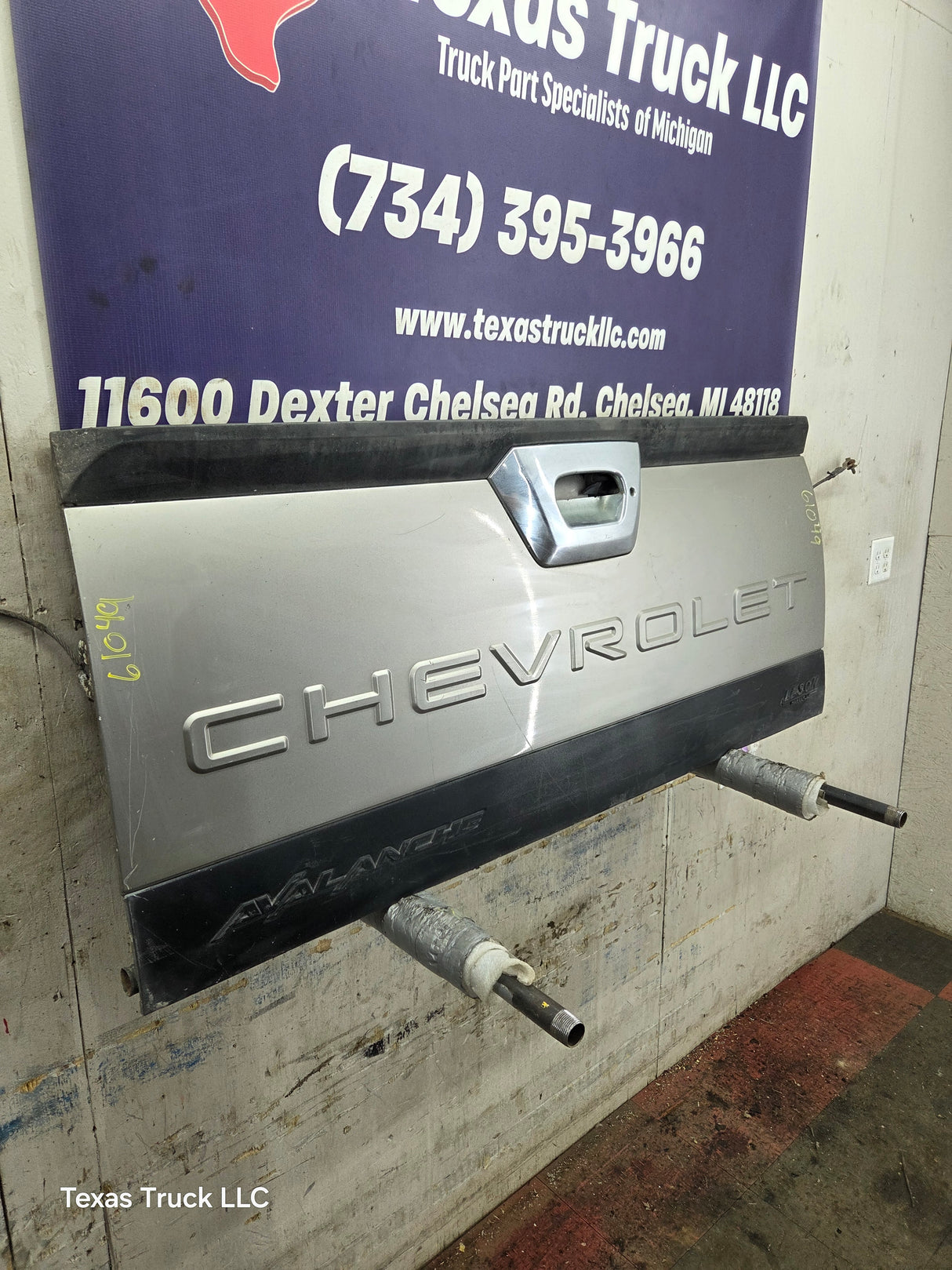 2002-2006 Chevrolet Avalanche 1500 2500 Tailgate