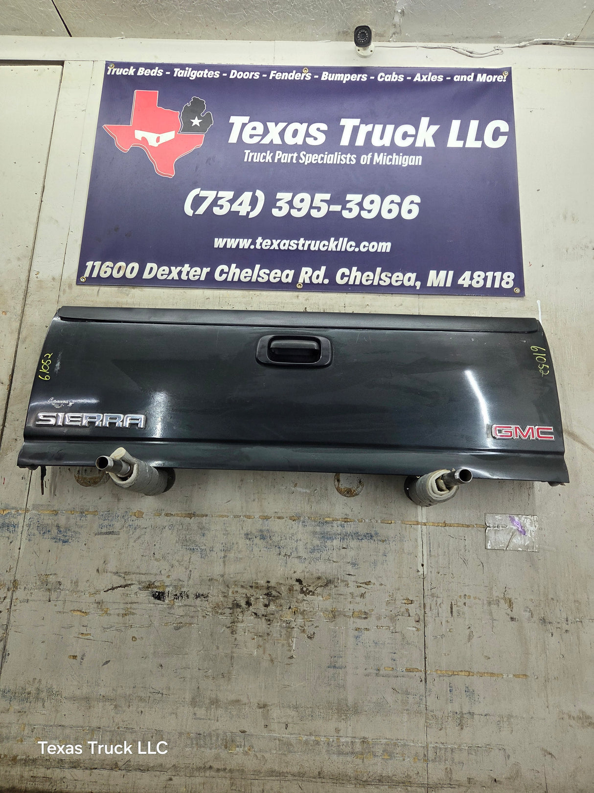1999-2007 Chevrolet Silverado / GMC Sierra 1500 2500 3500 Tailgate