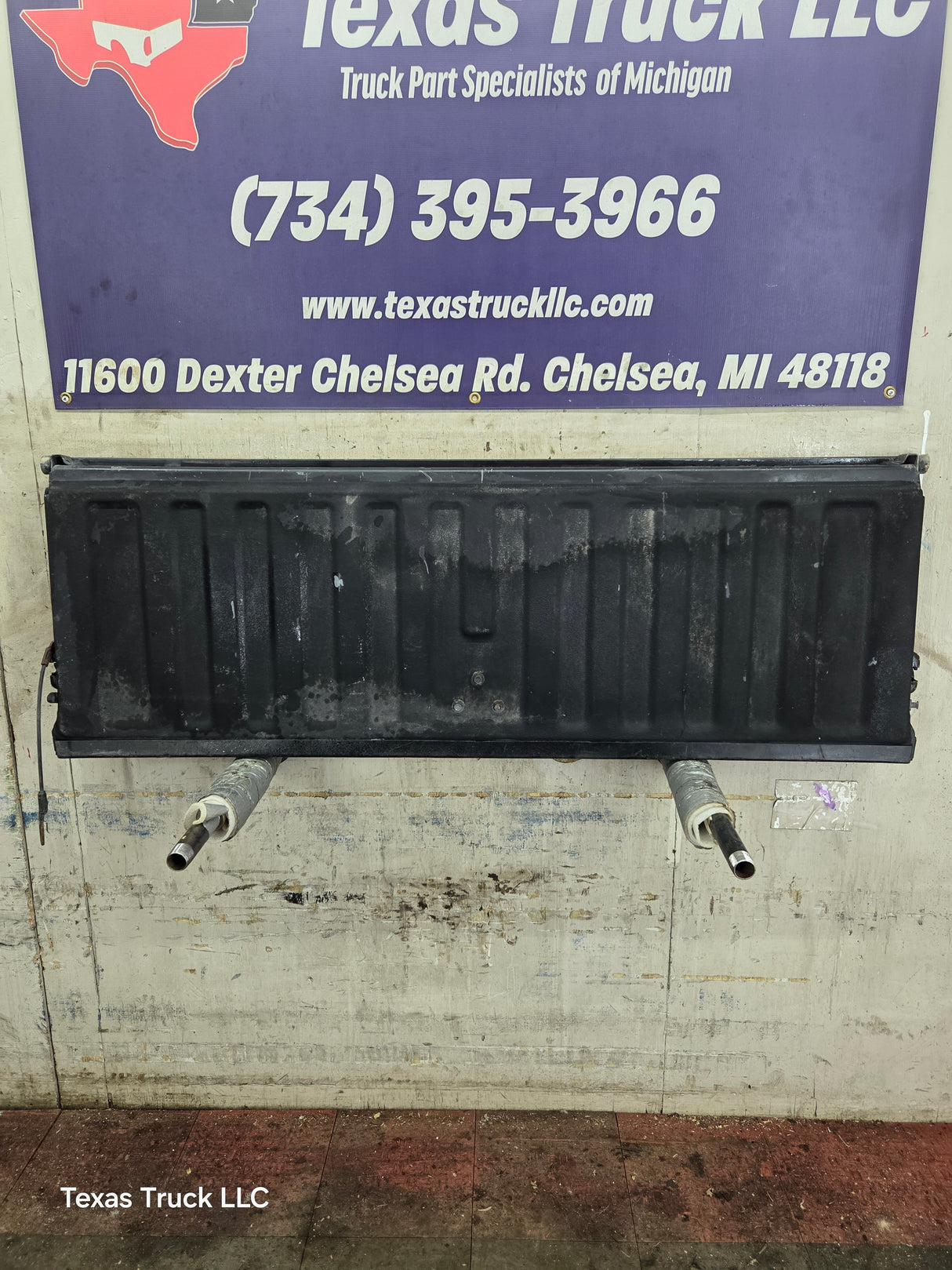 1999-2007 Chevrolet Silverado / GMC Sierra 1500 2500 3500 Tailgate