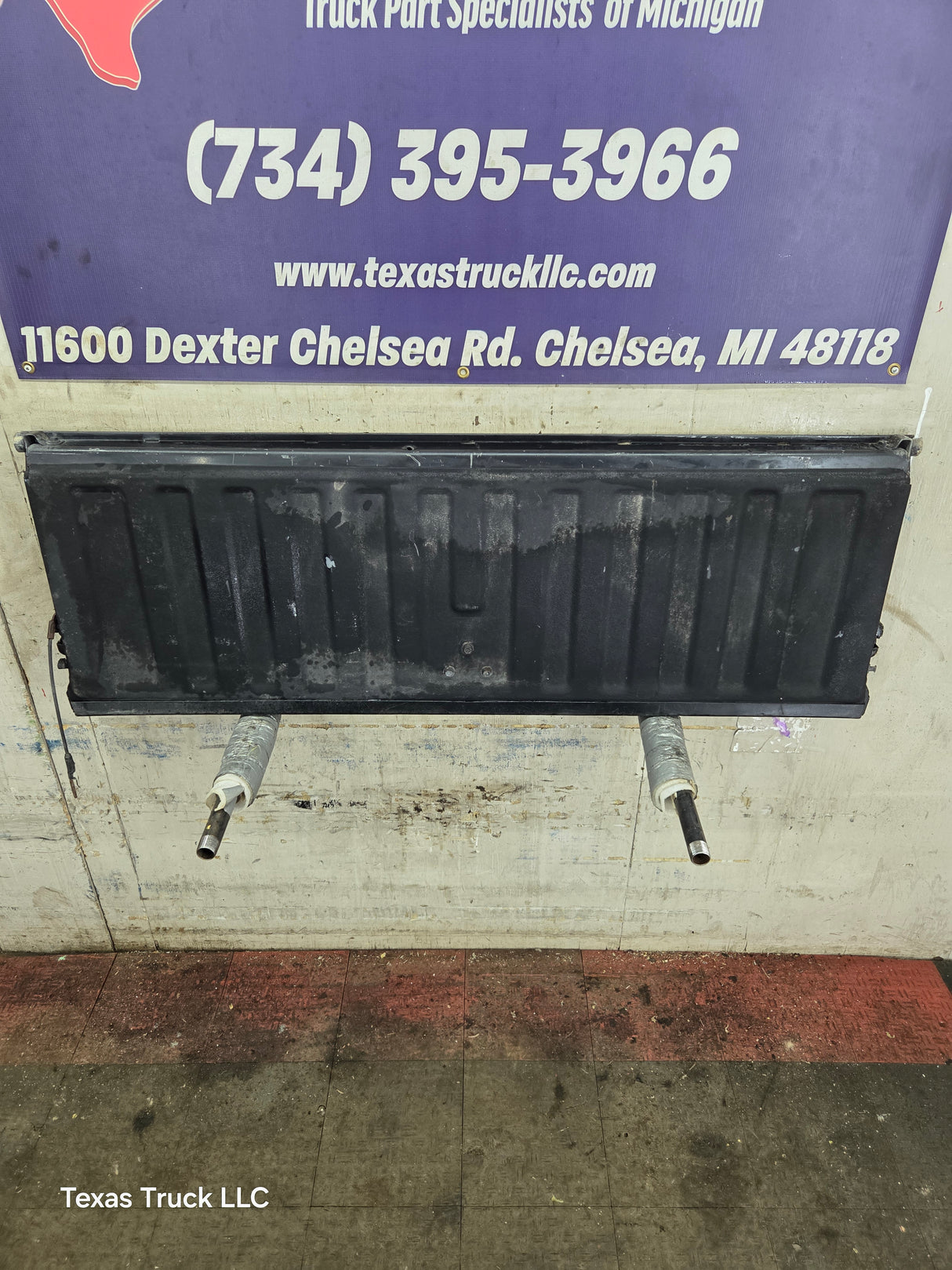 1999-2007 Chevrolet Silverado / GMC Sierra 1500 2500 3500 Tailgate