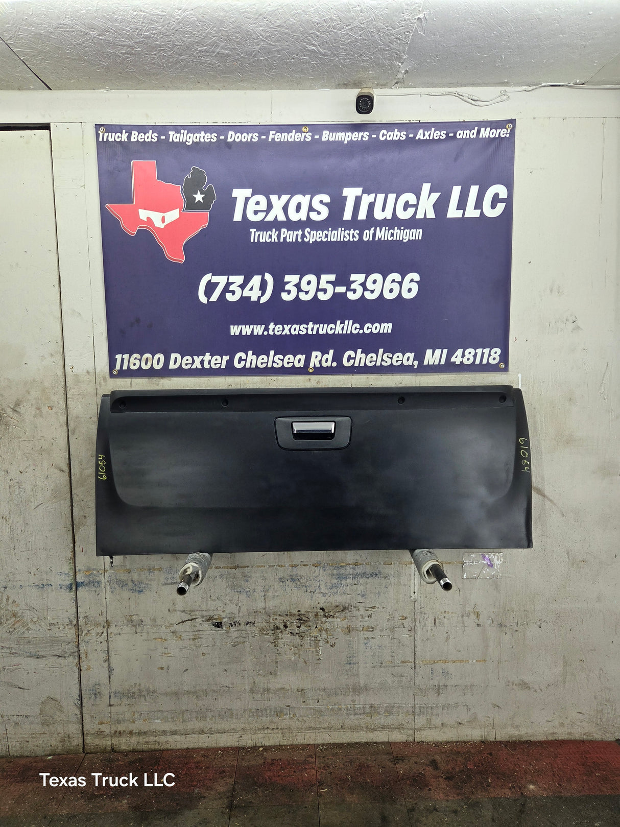2007-2013 Chevrolet Silverado / GMC Sierra 1500 2500 3500 HD Tailgate