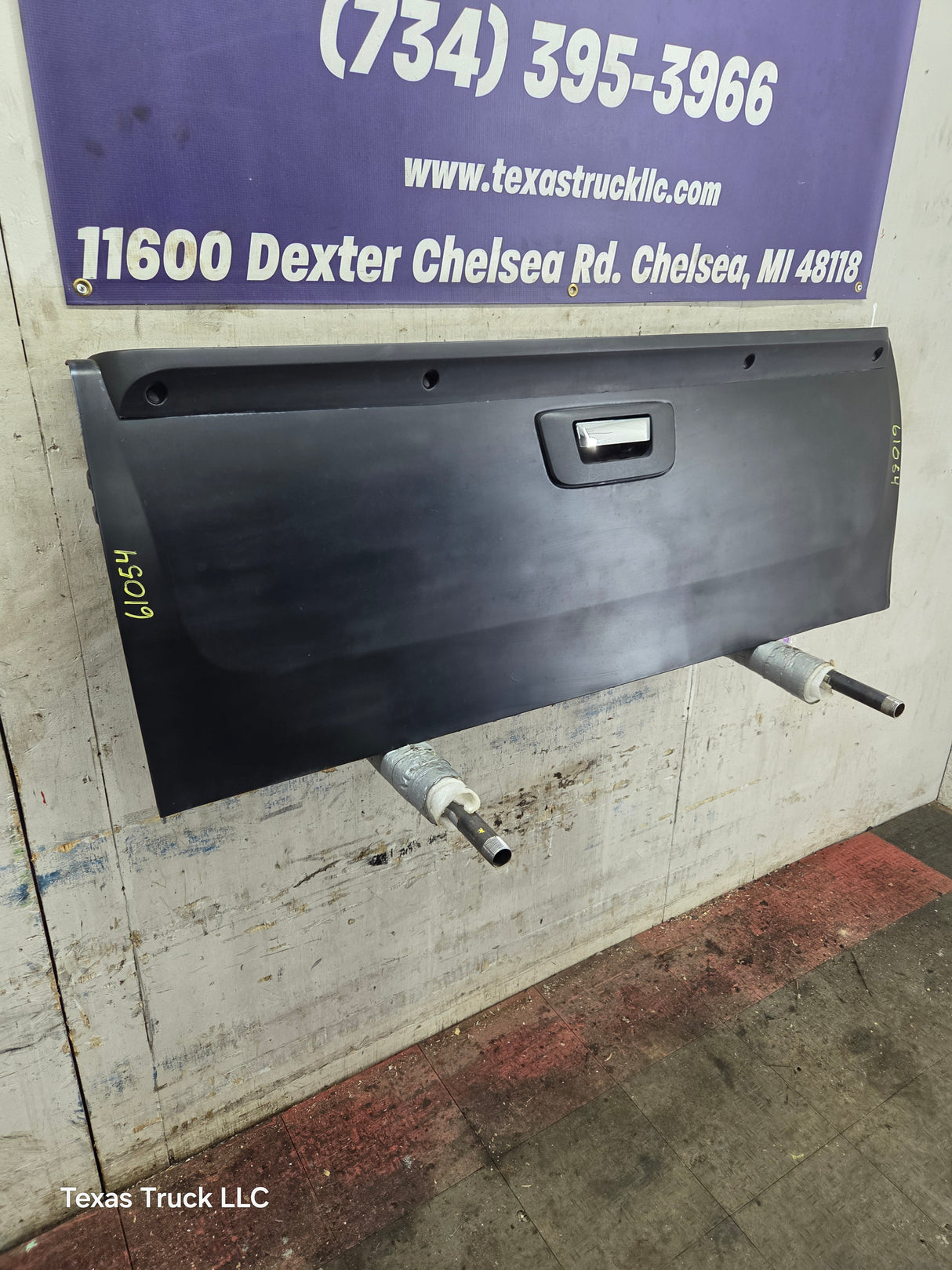 2007-2013 Chevrolet Silverado / GMC Sierra 1500 2500 3500 HD Tailgate