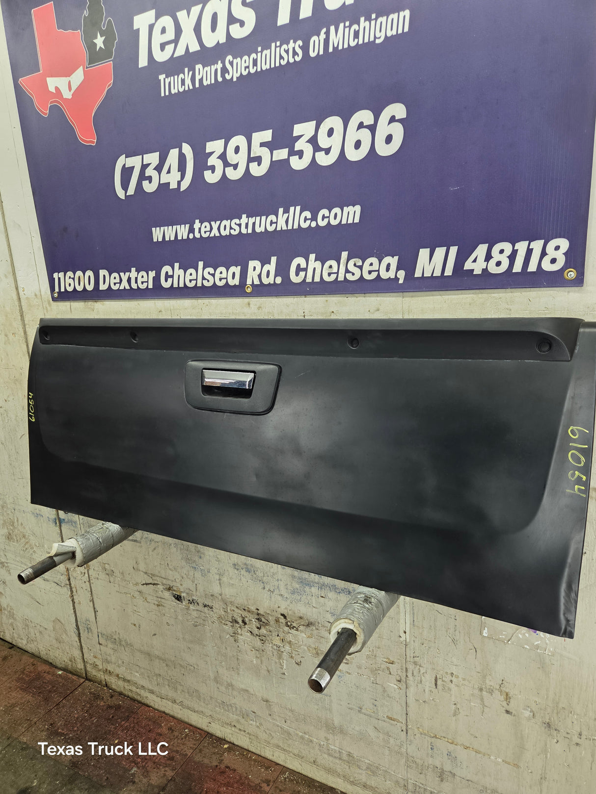 2007-2013 Chevrolet Silverado / GMC Sierra 1500 2500 3500 HD Tailgate