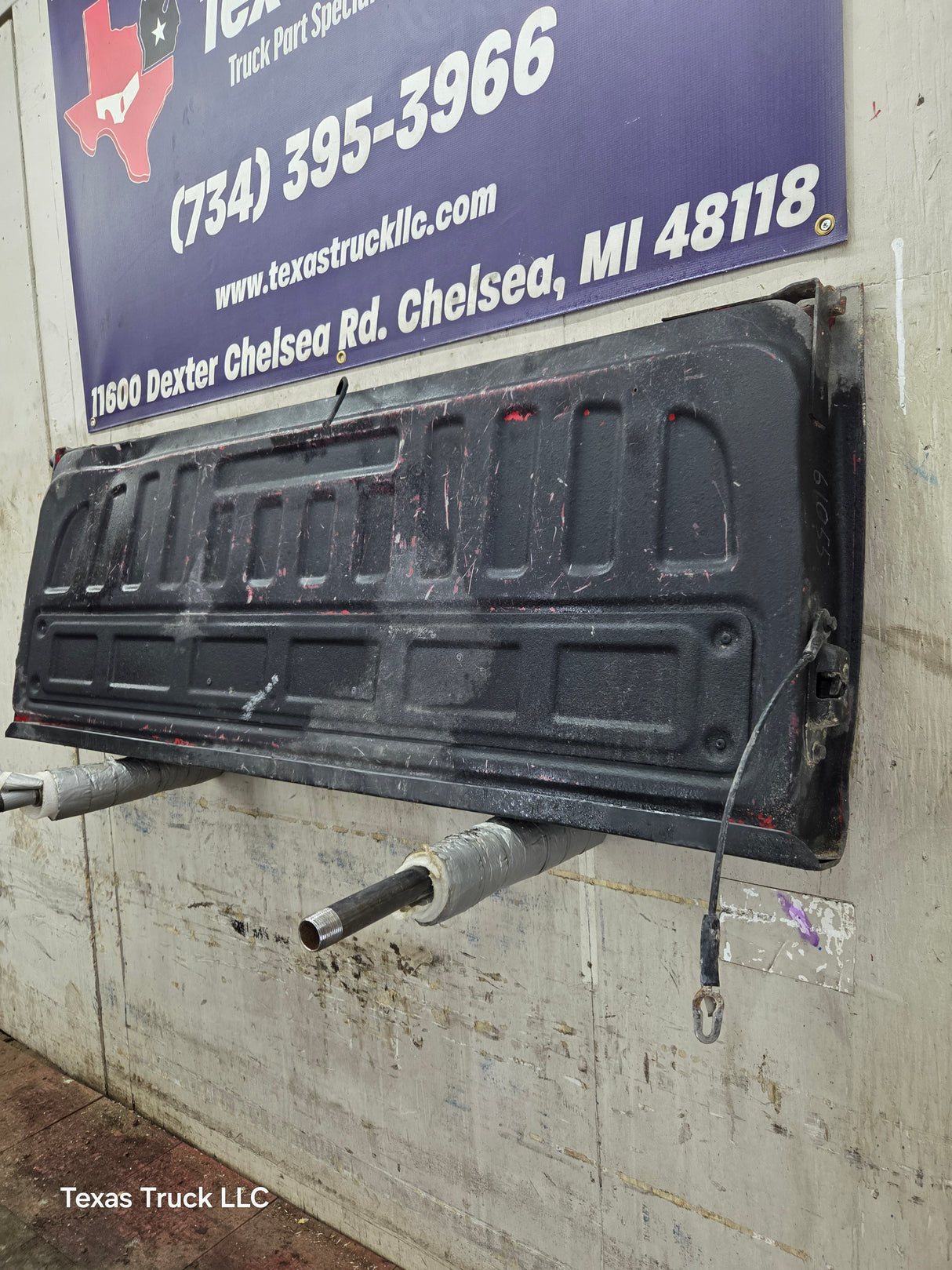 2014-2019 Chevrolet Silverado / GMC Sierra 1500 2500 3500 HD Tailgate
