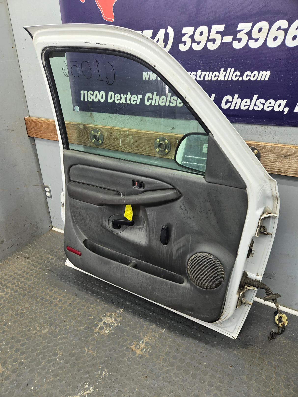 1999-2006 Chevrolet Silverado / GMC Sierra 1500 2500 3500 HD Driver Side Front Door LH - Grey