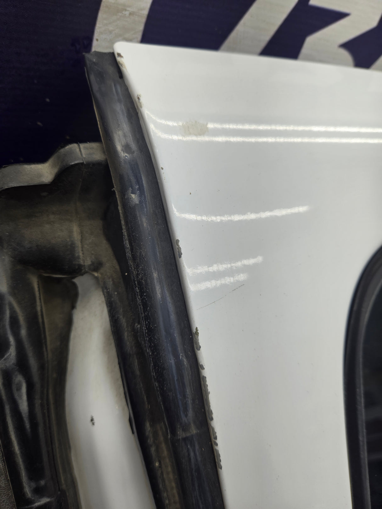 2003-2005 Ford Ranger Passenger Side Front Right Hand Door