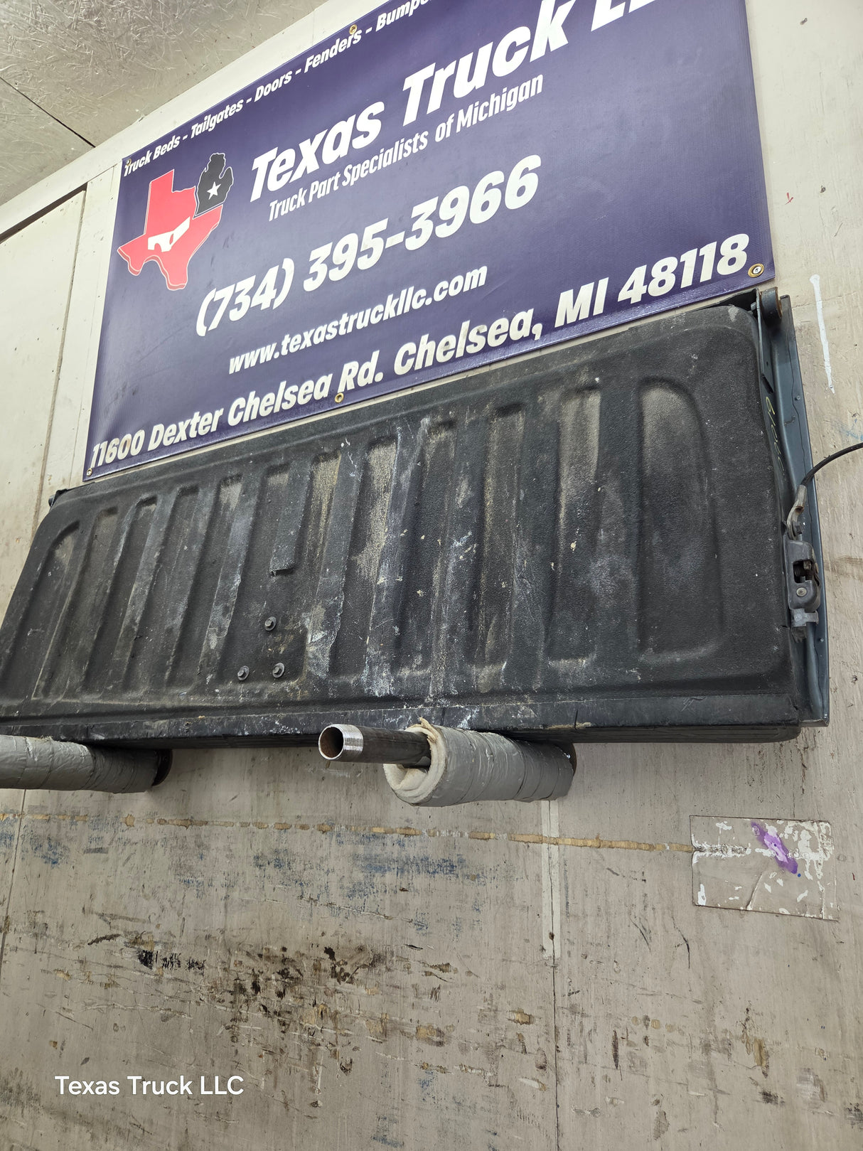 2007-2013 Chevrolet Silverado / GMC Sierra 1500 2500 3500 HD Tailgate