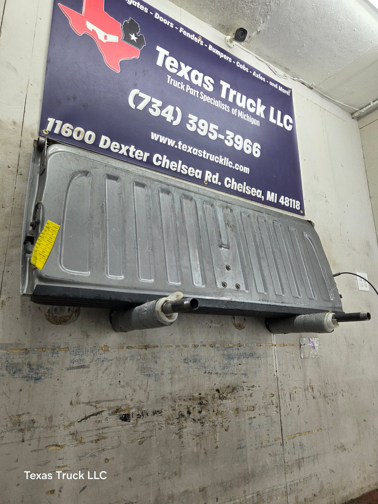 2007-2013 Chevrolet Silverado / GMC Sierra 1500 2500 3500 HD Tailgate
