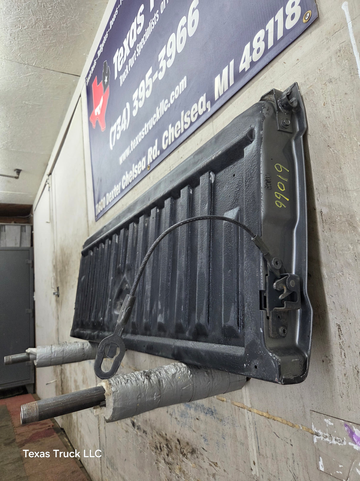 2005-2011 Dodge Dakota 3rd Gen Tailgate