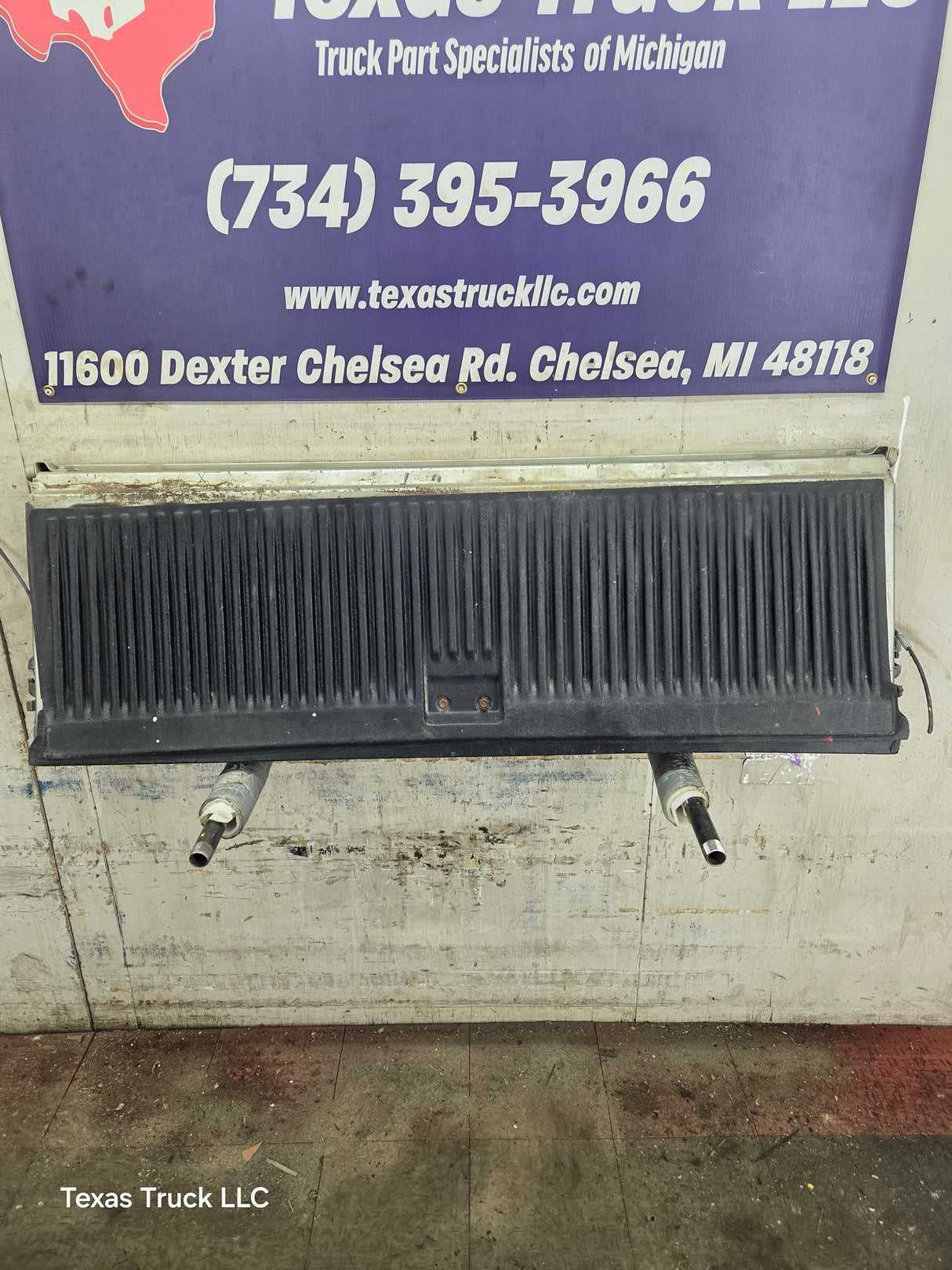 1999-2007 Chevrolet Silverado / GMC Sierra 1500 2500 3500 Tailgate