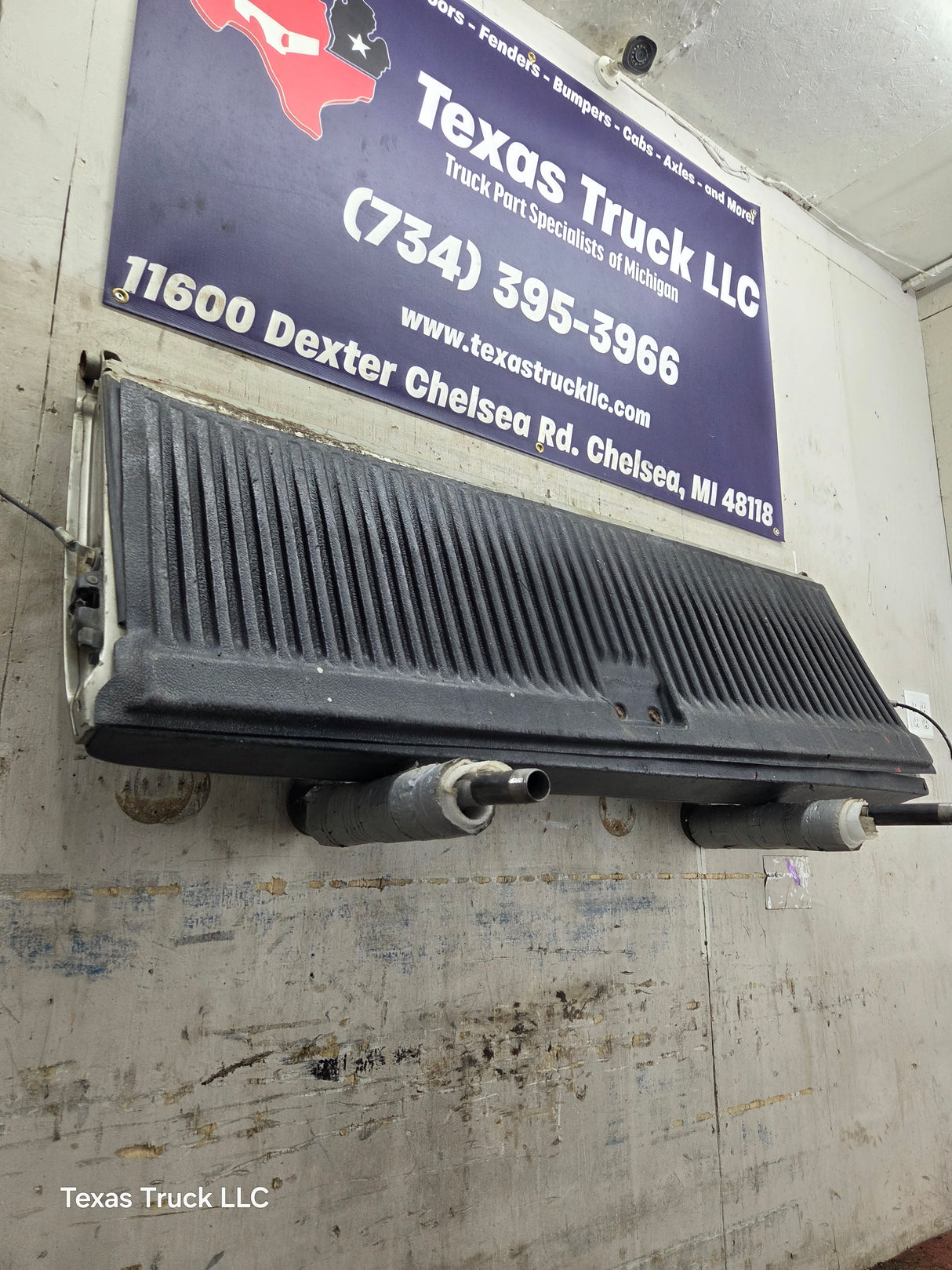 1999-2007 Chevrolet Silverado / GMC Sierra 1500 2500 3500 Tailgate