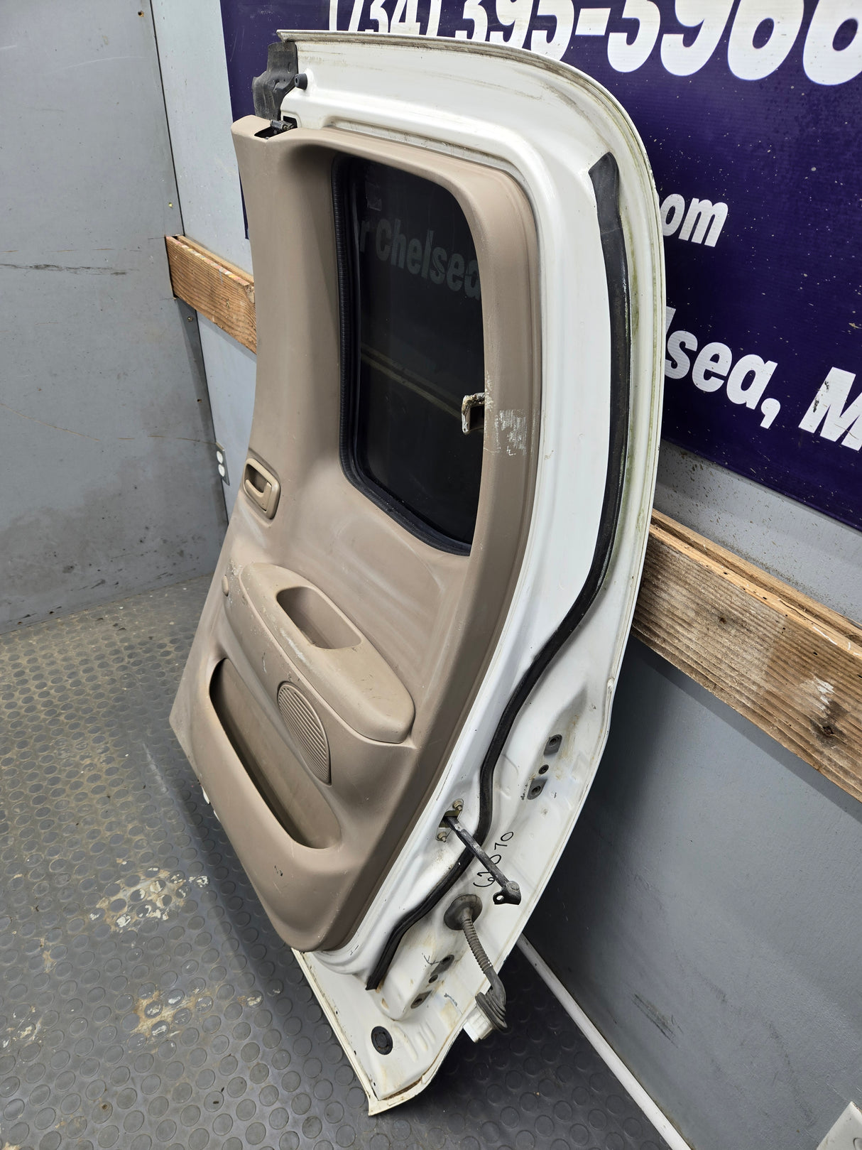 2000-2006 Toyota Tundra Extended Cab Passenger Side Rear Door Rear RH