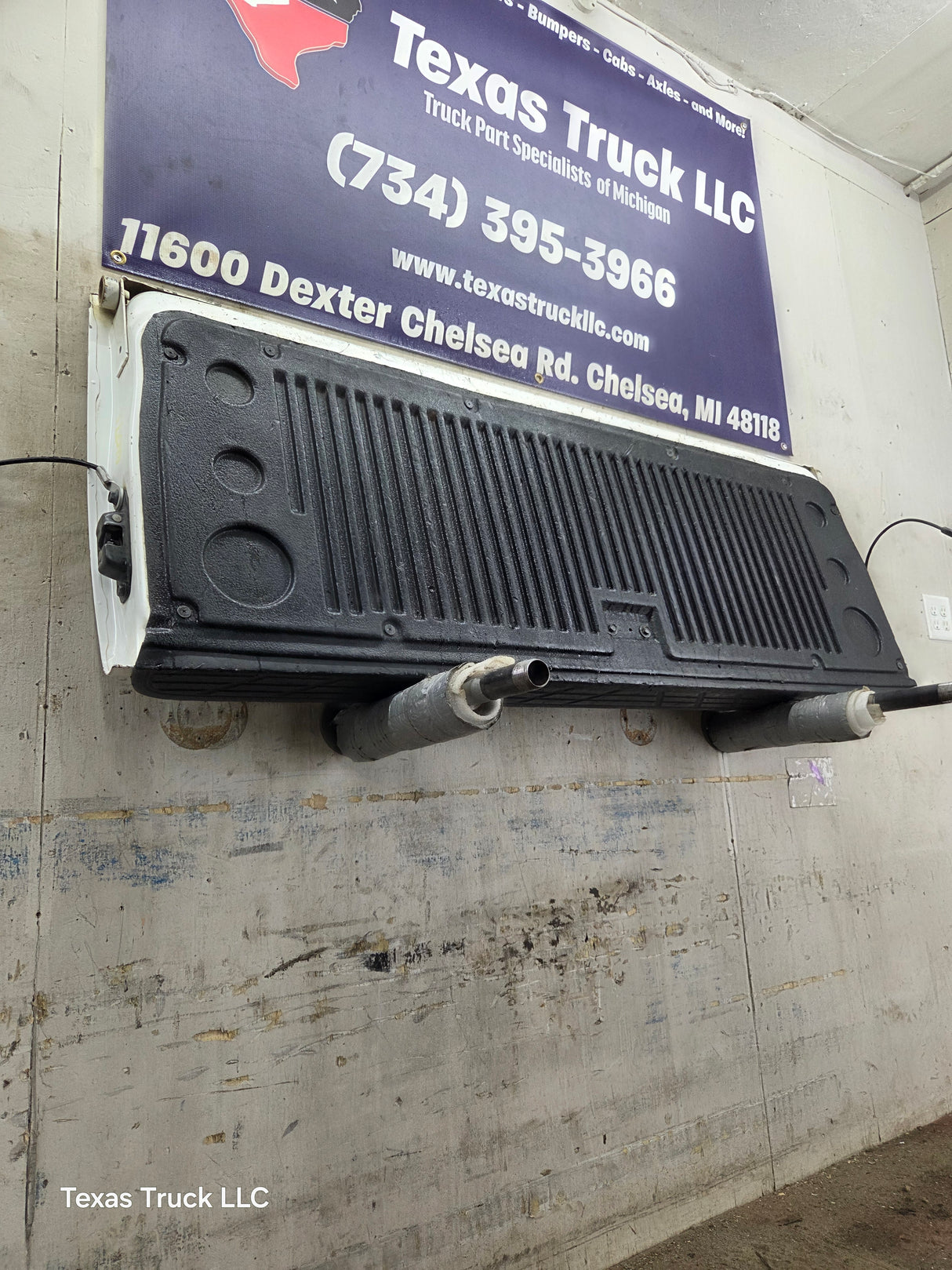 2007-2013 Chevrolet Silverado / GMC Sierra 1500 2500 3500 HD Tailgate