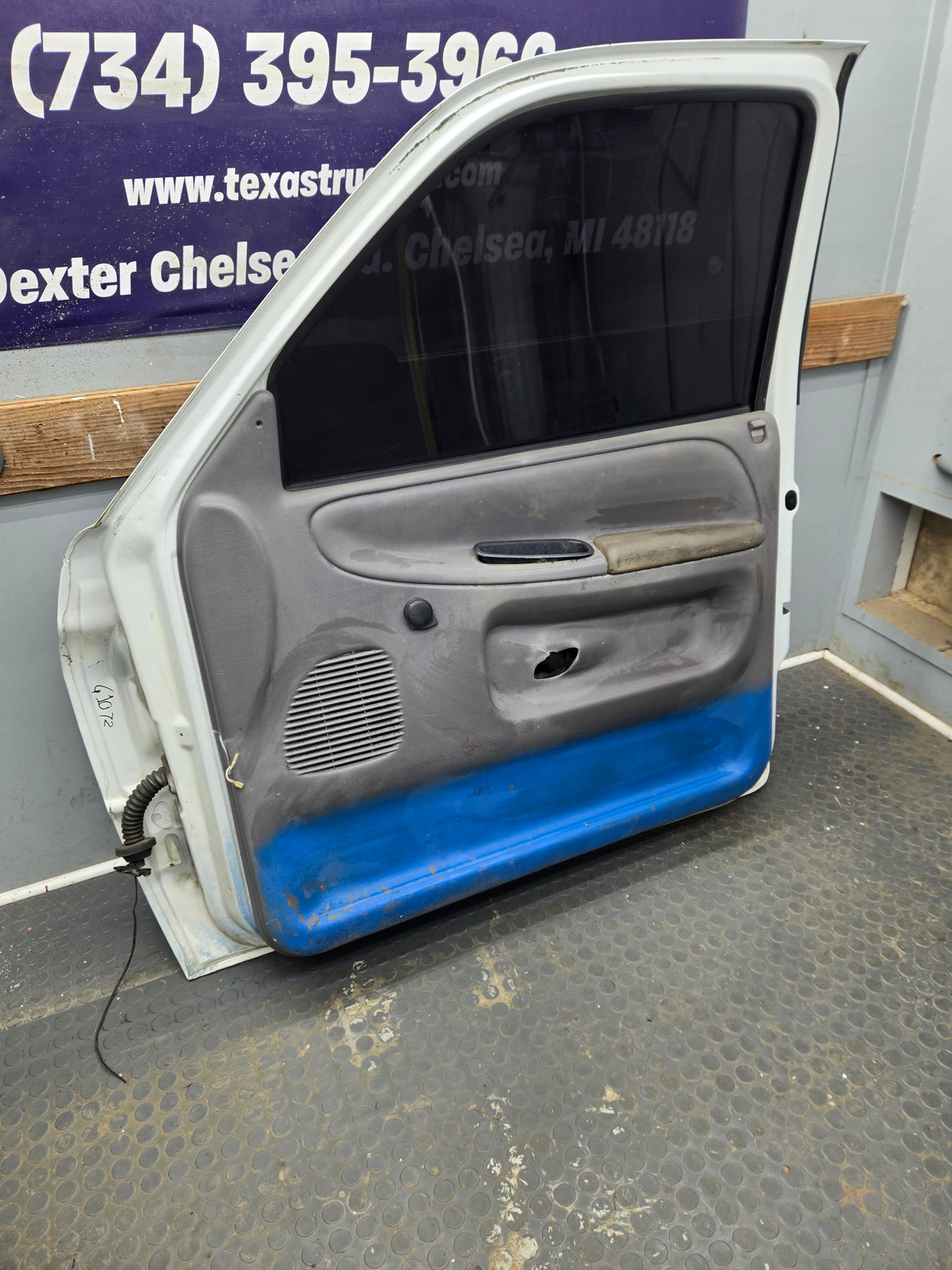 1994-2002 Dodge Ram 2nd Gen RH Passenger Side Front Door Regular Cab / 2 Door Ext Cab 1500 2500 3500 ROUND CORNER