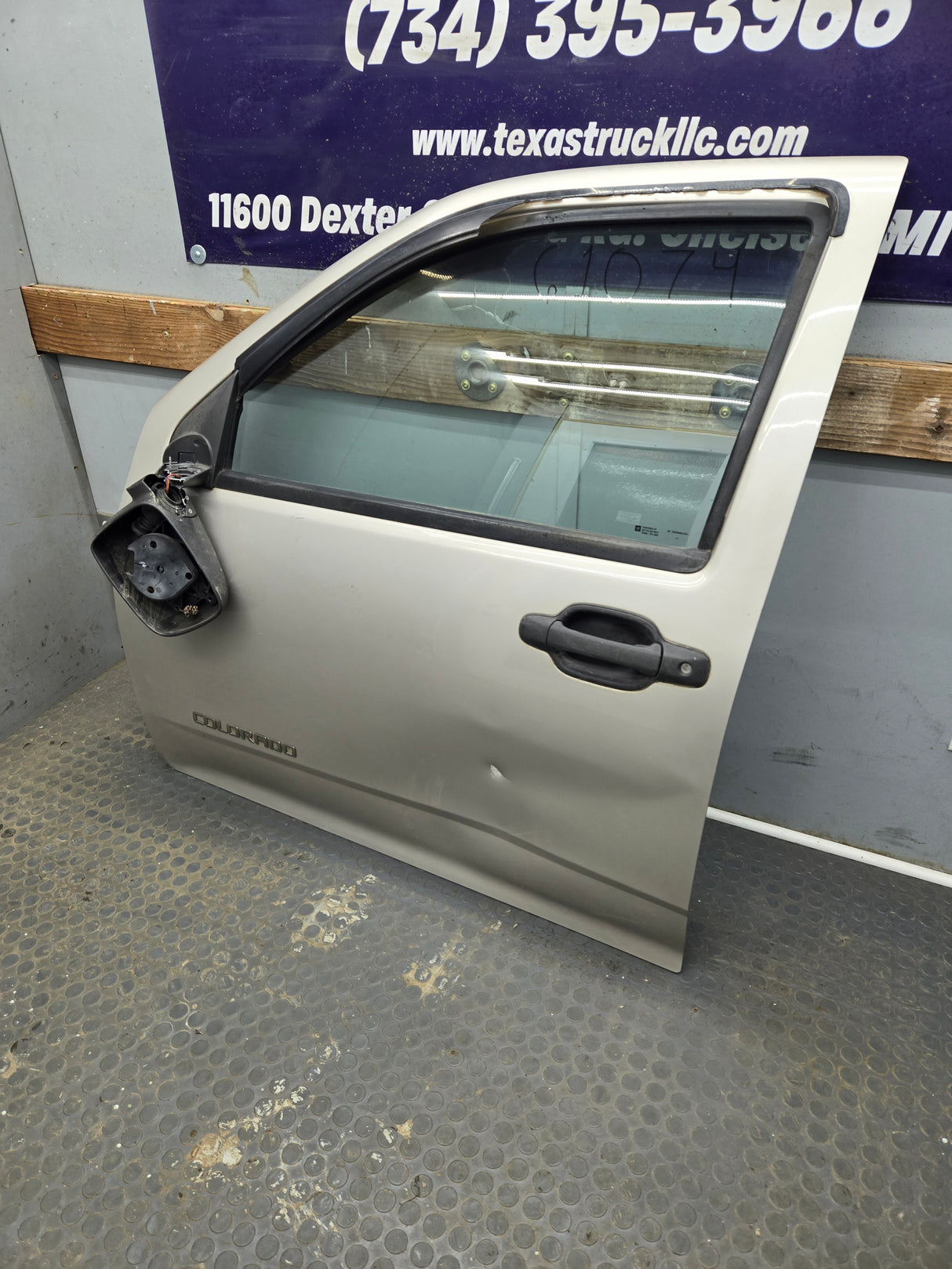 2004-2012 Chevrolet Colorado / GMC Canyon Driver Side Crew Cab Door LH