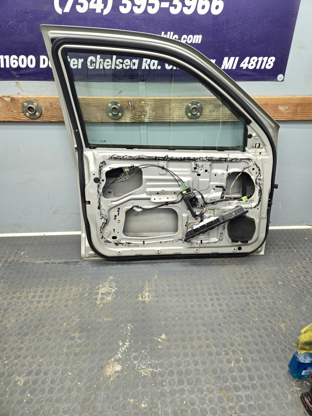 2004-2012 Chevrolet Colorado / GMC Canyon Driver Side Crew Cab Door LH