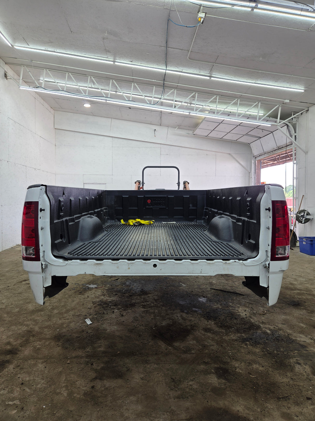 2007-2013 GMC Sierra 1500 2500 3500 HD 8' Long Truck Bed