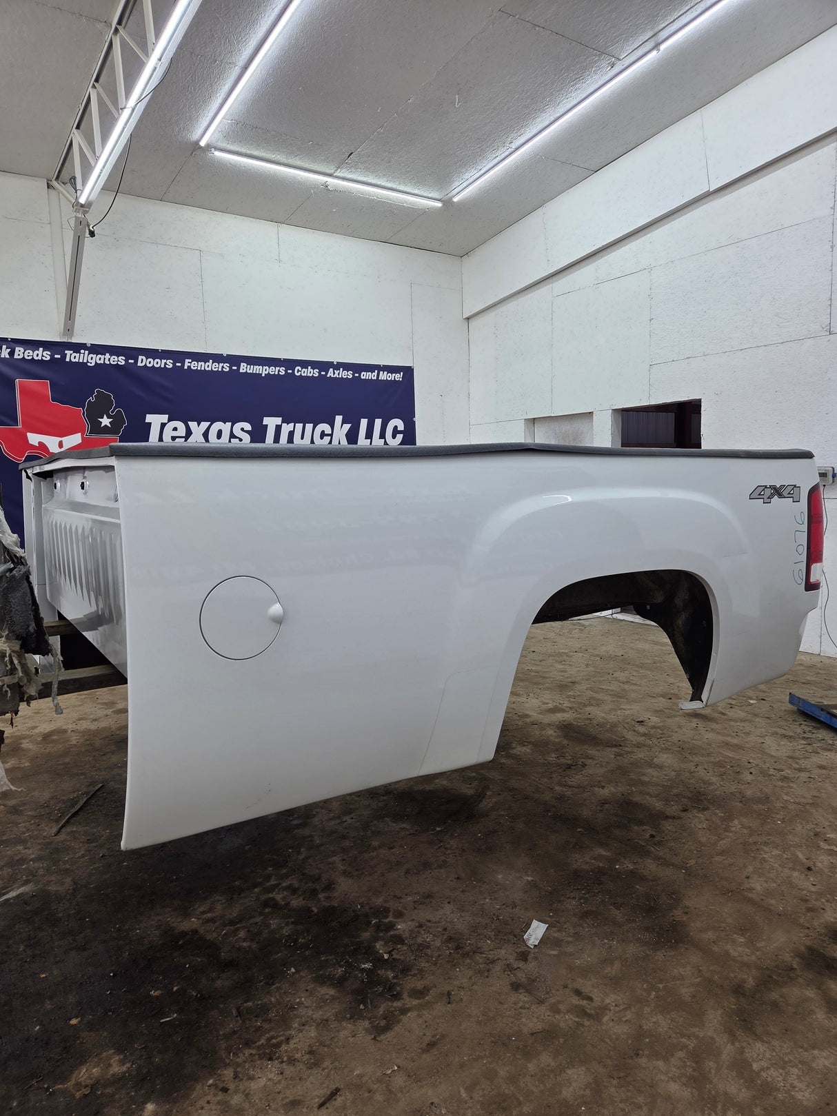 2007-2013 GMC Sierra 1500 2500 3500 HD 8' Long Truck Bed