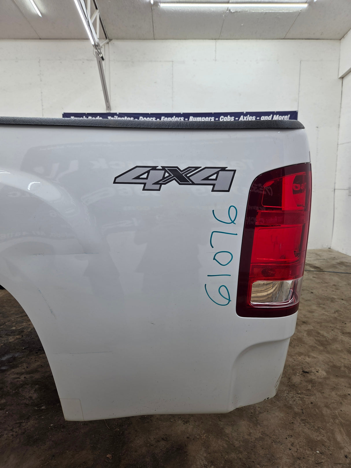 2007-2013 GMC Sierra 1500 2500 3500 HD 8' Long Truck Bed