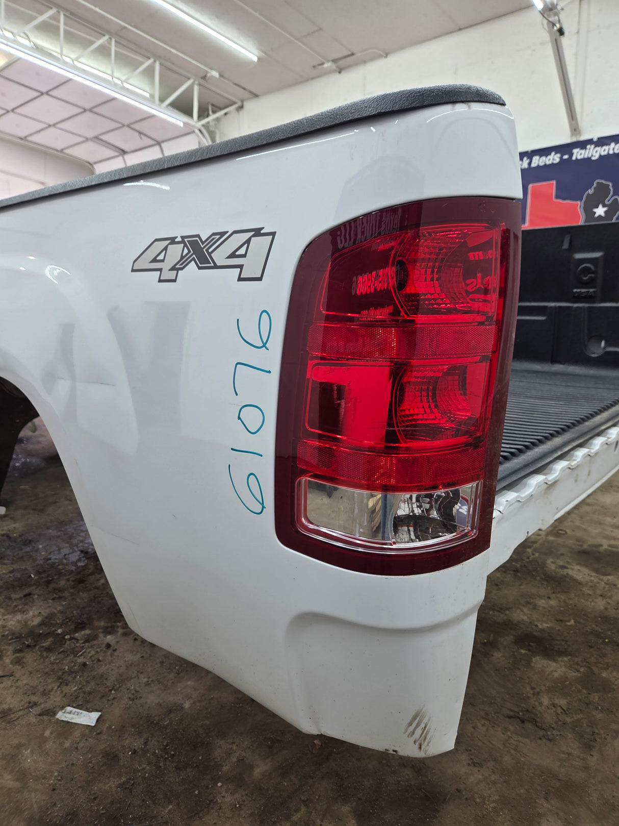 2007-2013 GMC Sierra 1500 2500 3500 HD 8' Long Truck Bed