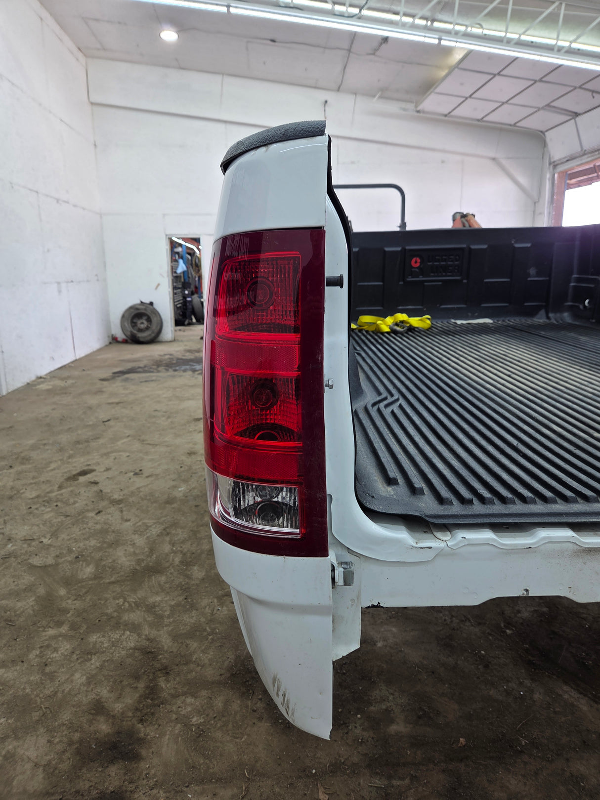 2007-2013 GMC Sierra 1500 2500 3500 HD 8' Long Truck Bed