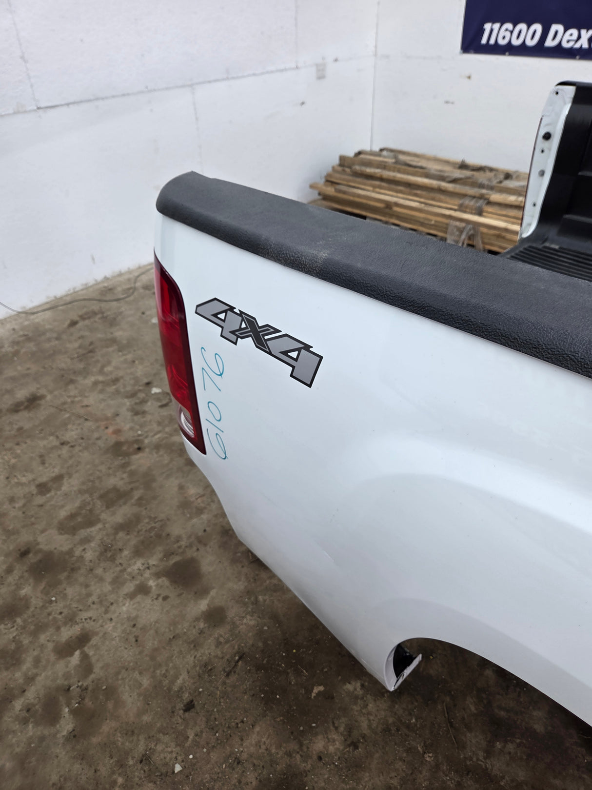 2007-2013 GMC Sierra 1500 2500 3500 HD 8' Long Truck Bed
