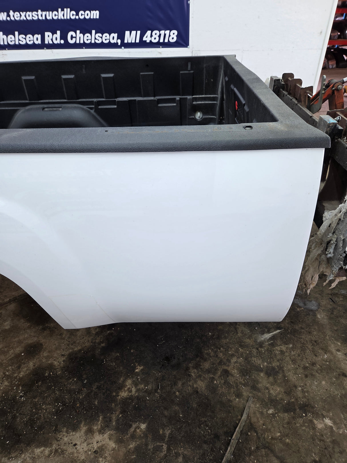 2007-2013 GMC Sierra 1500 2500 3500 HD 8' Long Truck Bed