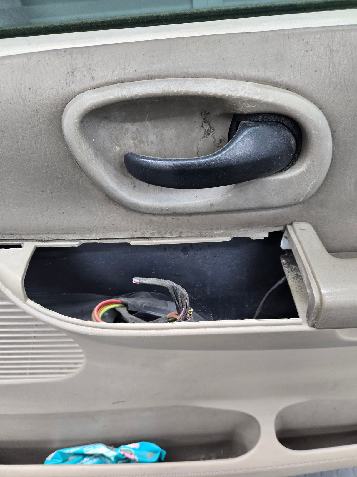1997-2003 Ford F150 Crew Cab Passenger Side RH Front Door