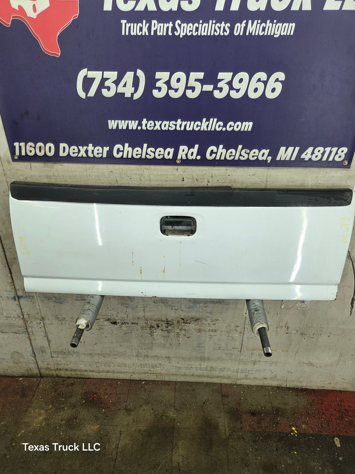 1999-2007 Chevrolet Silverado / GMC Sierra 1500 2500 3500 Tailgate