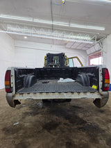1999-2007 Chevrolet Silverado / GMC Sierra 1500 2500HD 3500HD 6' 6" Short Truck Bed