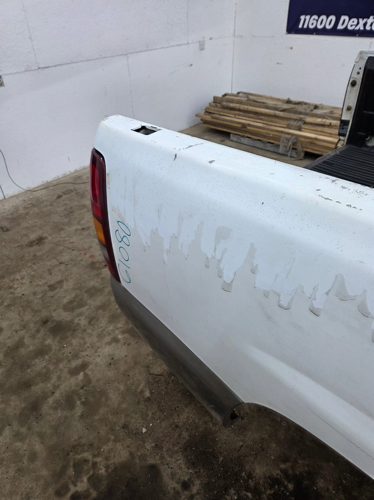 1999-2007 Chevrolet Silverado / GMC Sierra 1500 2500HD 3500HD 6' 6" Short Truck Bed