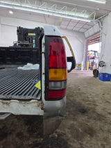 1999-2007 Chevrolet Silverado / GMC Sierra 1500 2500HD 3500HD 6' 6" Short Truck Bed